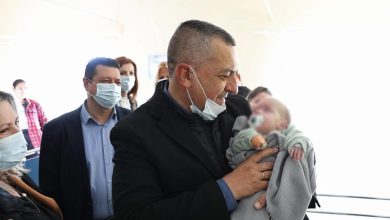 Photo of Επίσκεψη Δημήτρη Κουρέτα στα παιδιά που νοσηλεύονται στην Παιδιατρική Κλινική