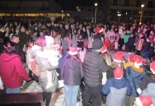 Photo of H φωταγώγηση του Χριστουγεννιάτικου Δένδρου στην Πύλη