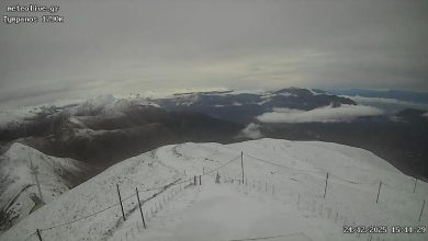 Photo of Λευκή Παραμονή Χριστουγέννων στην Ανατολική Πίνδο — Χιόνι στην Τύμπανο, βροχή στα πεδινά