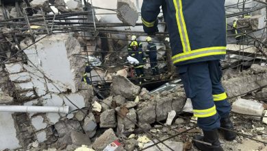 Photo of Τραγωδία στη βιομηχανία «Βιολάντα». Αύριο Τρίτη θα καταθέσουν οι διασωθέντες για το τι έγινε πριν την έκρηξη– «Σώθηκαν όσοι ήταν κοντά στην έξοδο»