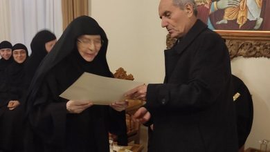 Photo of Έγινε από τον Φ.Ι.ΛΟ.Σ. Η απονομή του “Βραβείου Φιλίας Τρικάλων” στην μοναχή Θεοτέκνη Αγιοστεφανίτισσα