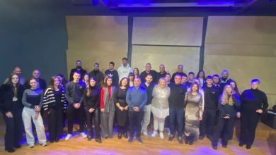 Photo of Σε κλίμα συγκίνησης η βράβευση των παιδιών υπαλλήλων δημοσίων υπηρεσιών που διακρίθηκαν ακαδημαϊκά