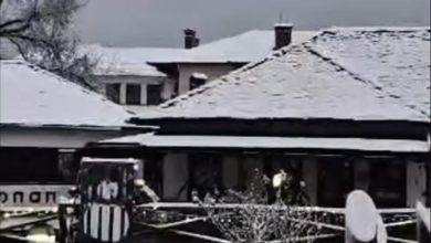 Photo of Στα λευκά το Μέτσοβο και η Μηλιά Μετσόβου – Χιονίζει αυτήν την ώρα