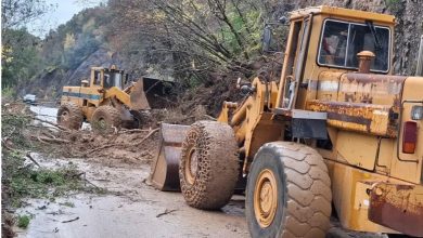 Photo of Η κακοκαιρία χτυπά την Ήπειρο.. 32 μηχανήματα της Περιφέρειας σε Τζουμέρκα, Ζαγόρι, Πωγώνι και Κόνιτσα