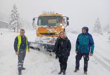 Photo of 61 μηχανήματα της Π.Ε. Τρικάλων σε επιχείρηση αποχιονισμού – Η αντιπεριφερειάρχης στο πεδίο