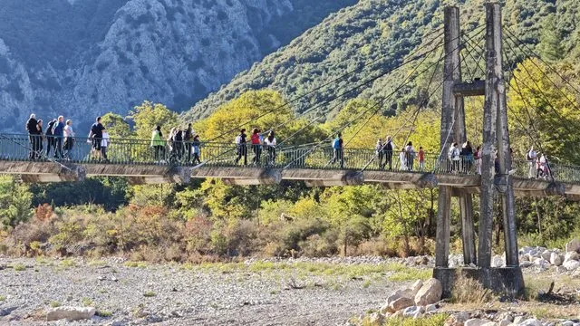 Πεζοπορία στη Βλαχόστρατα Πύλης